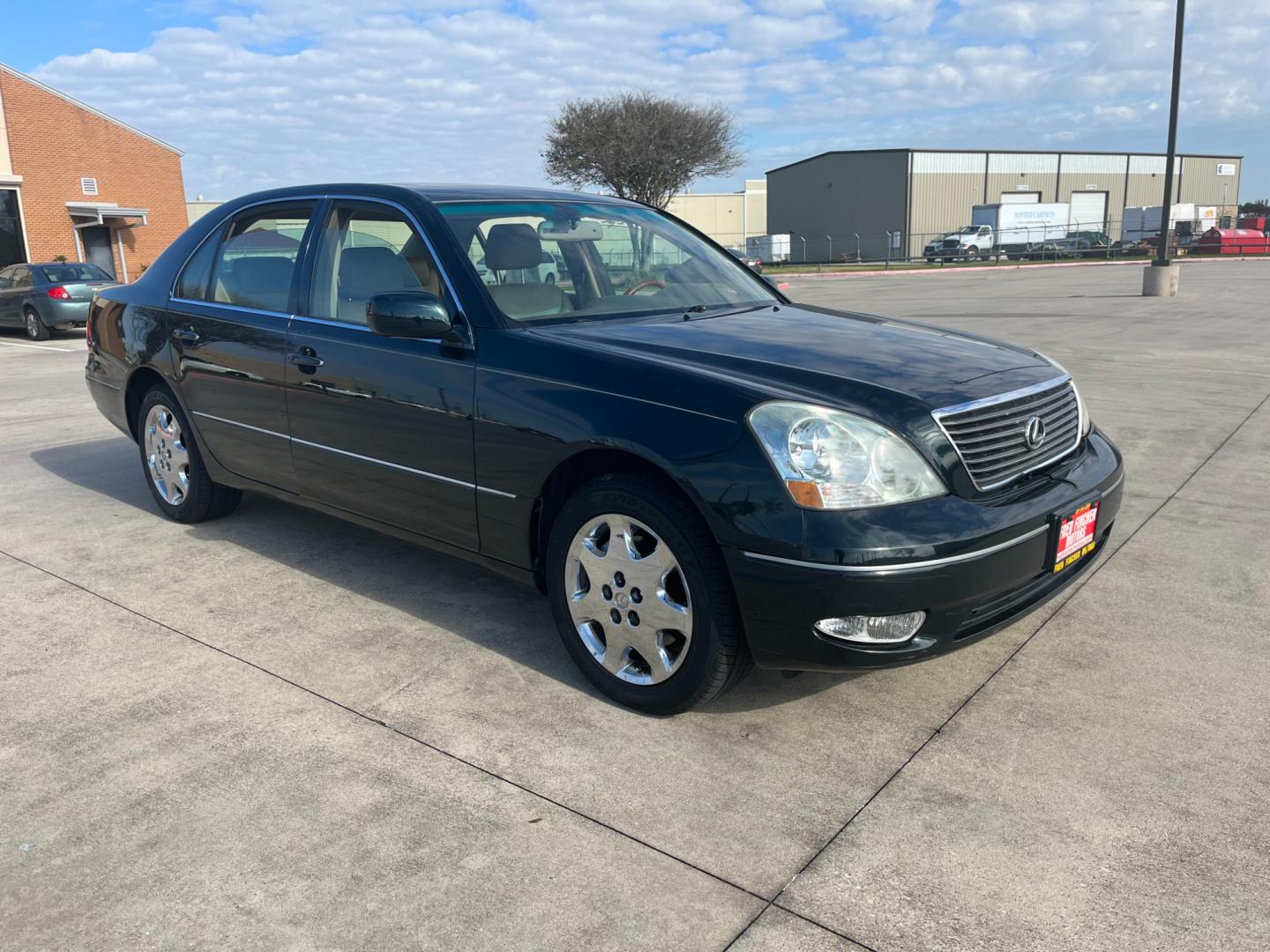 2001 blue /TAN Lexus LS 430 Sedan (JTHBN30F410) with an 4.3L V8 DOHC 32V engine, 5-Speed Automatic Overdrive transmission, located at 14700 Tomball Parkway 249, Houston, TX, 77086, (281) 444-2200, 29.928619, -95.504074 - Photo#0